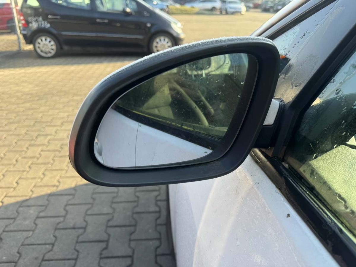 Opel Astra J Sports Tourer original Au&szlig;enspiegel links elektrisch verstellber Z40R Schneewei&szlig; Bj.2012